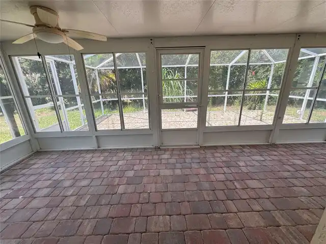Listing Photo 14
