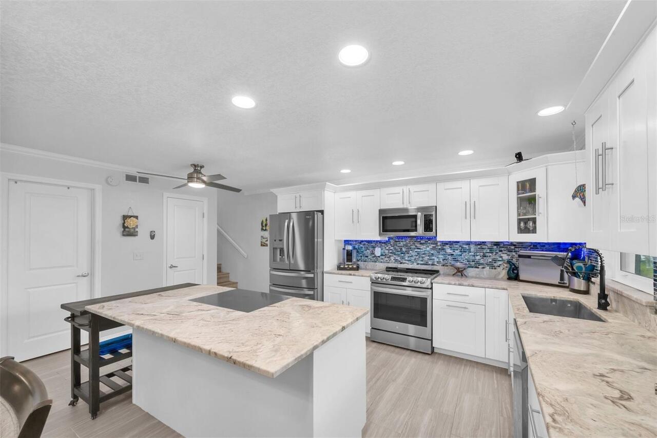 Listing Photo 10