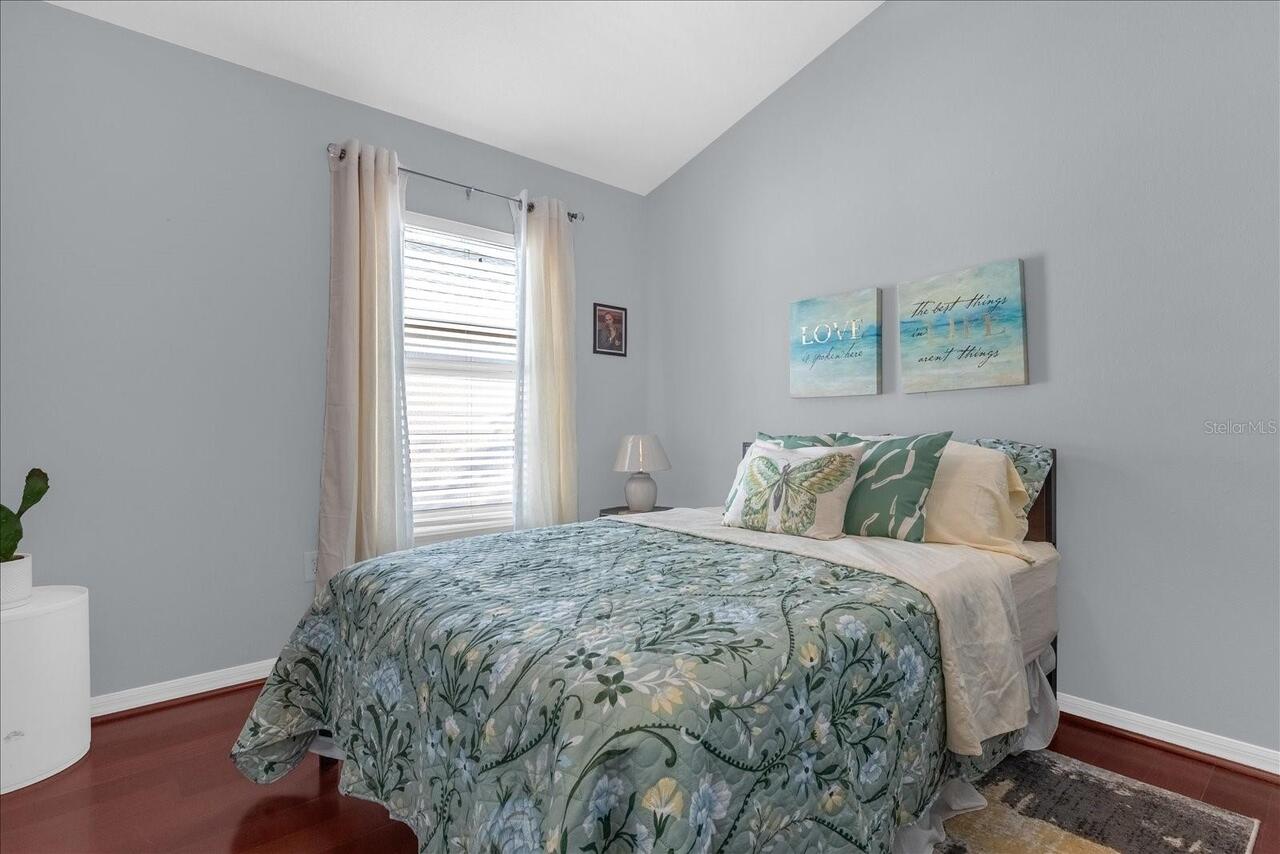 Listing Photo 17