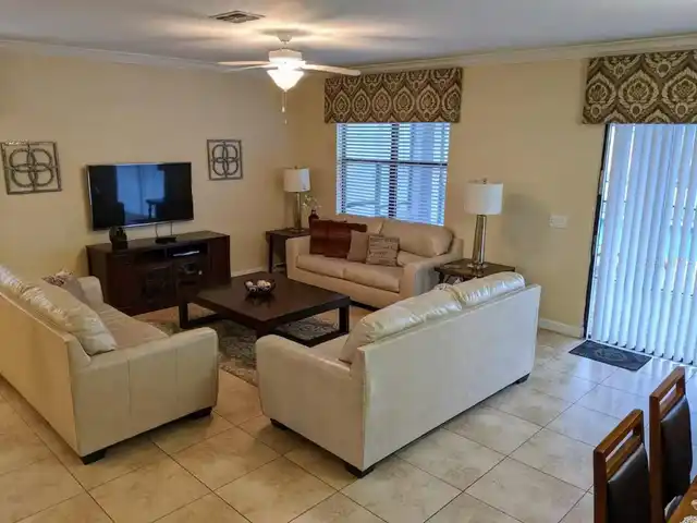 Listing Photo 7