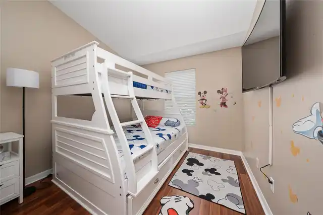 Listing Photo 18