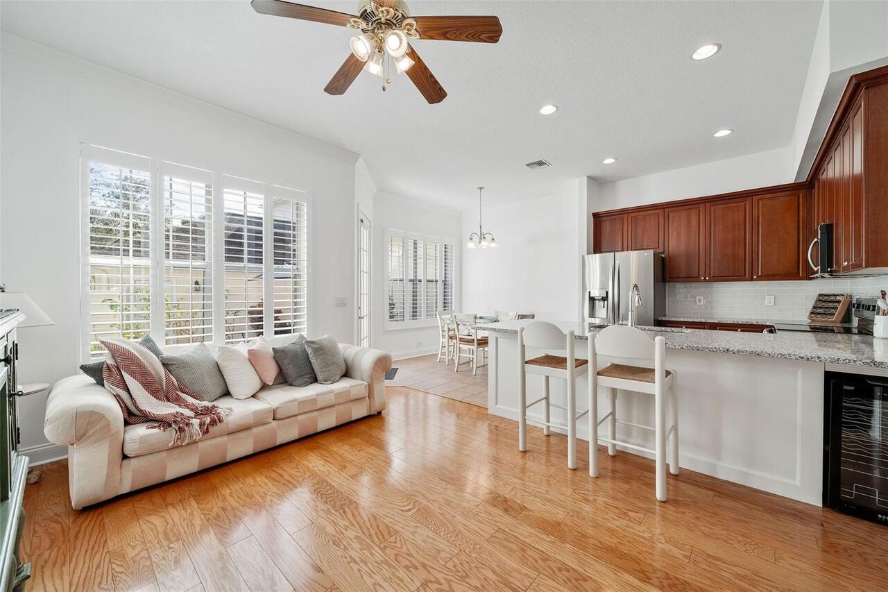 Listing Photo 14