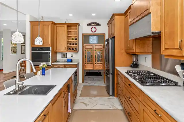 Listing Photo 8