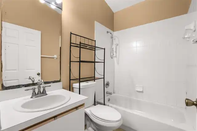 Listing Photo 14