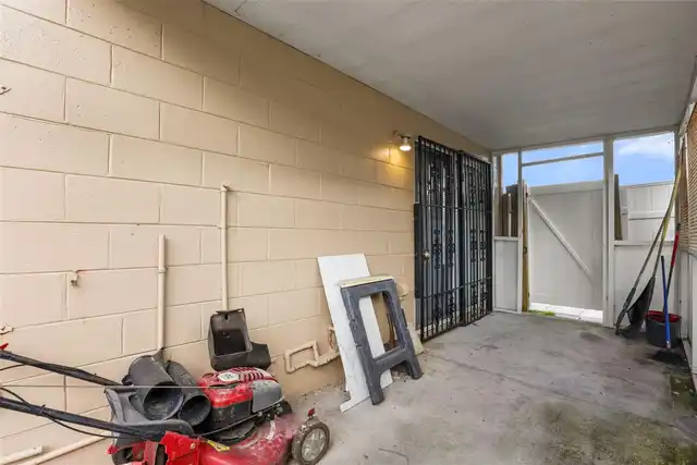 Listing Photo 24