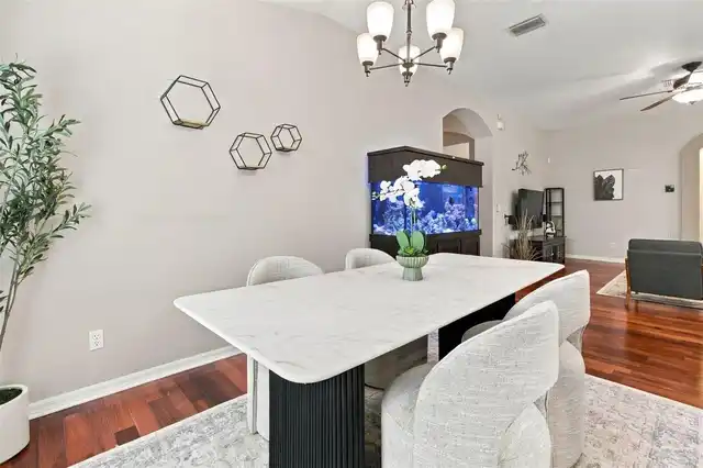 Listing Photo 21