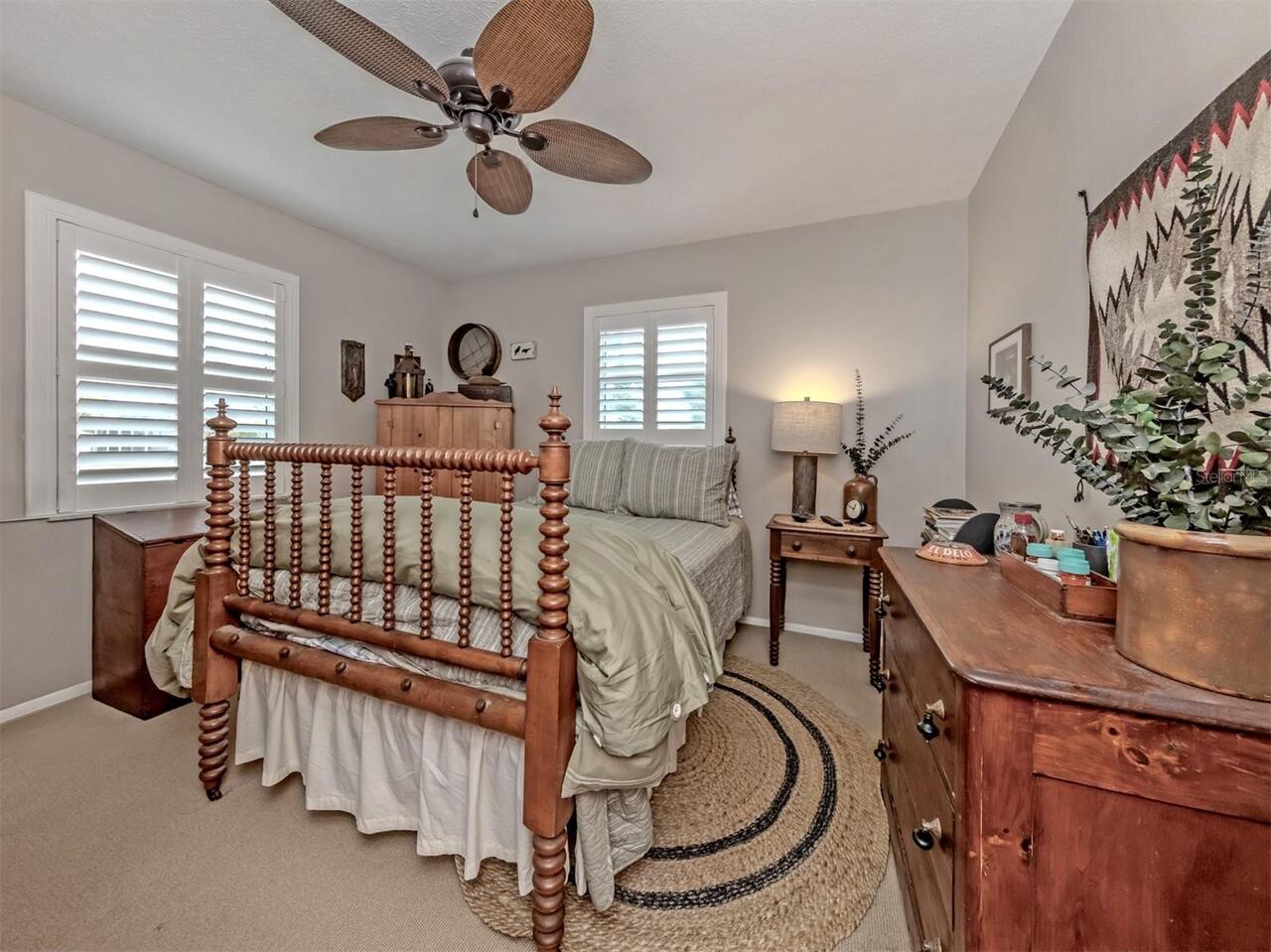 Listing Photo 18