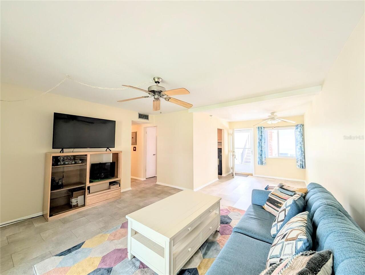 Listing Photo 12