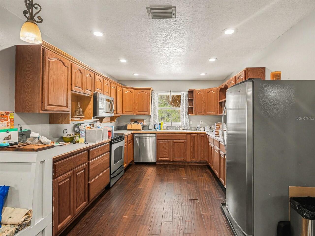 Listing Photo 15
