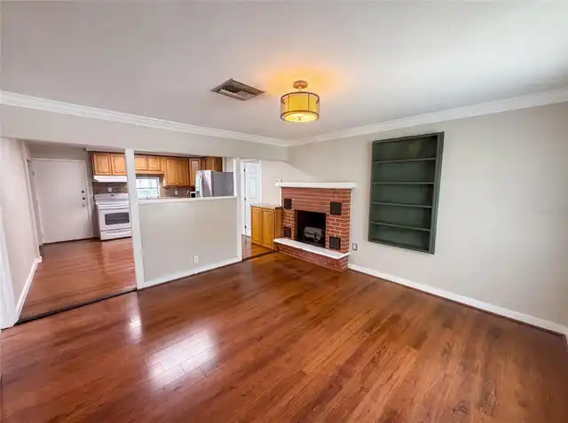 Listing Photo 10