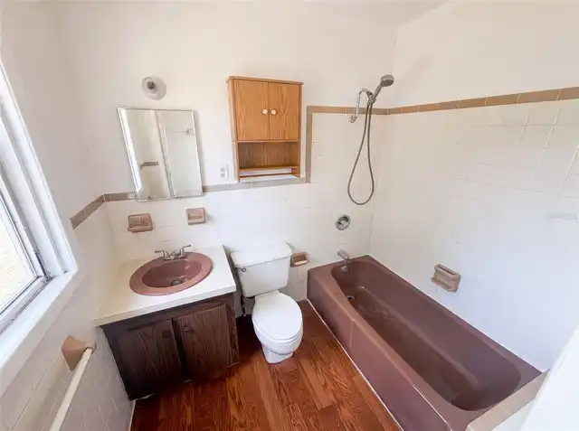 Listing Photo 18