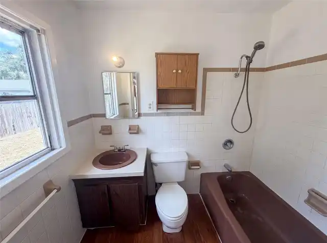 Listing Photo 19