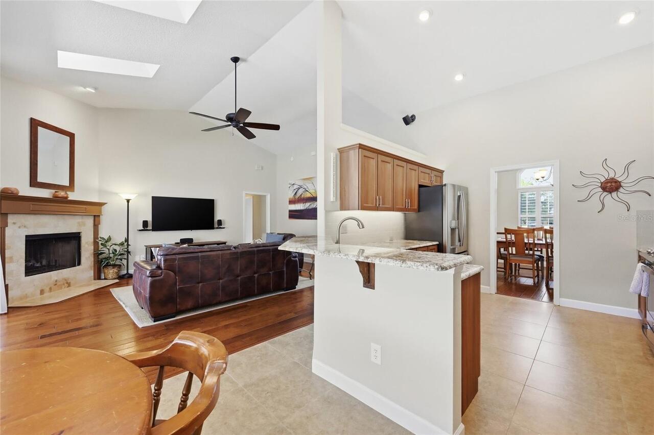Listing Photo 14