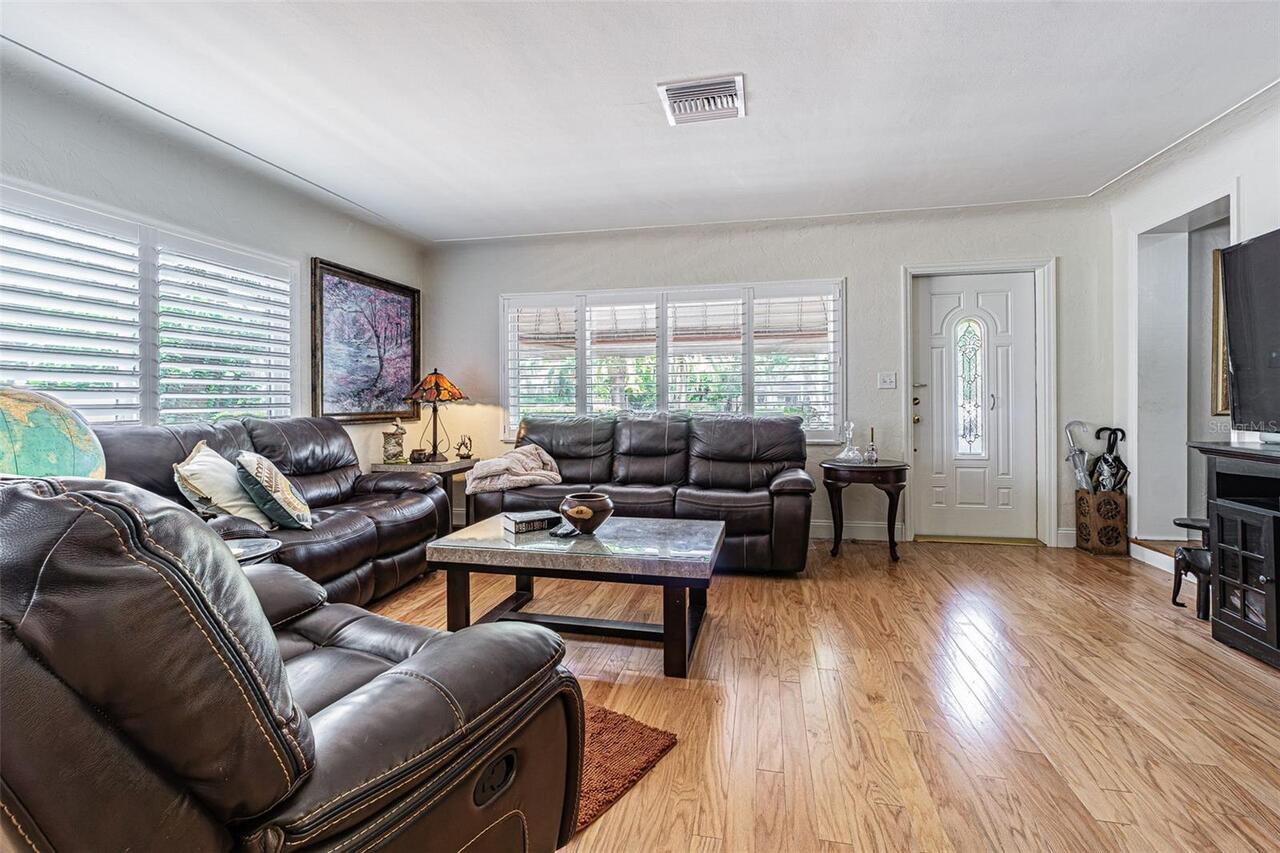 Listing Photo 7