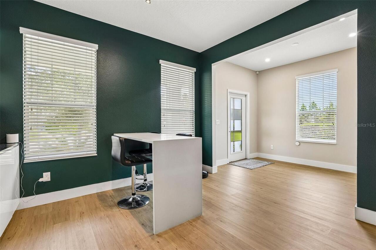Listing Photo 17