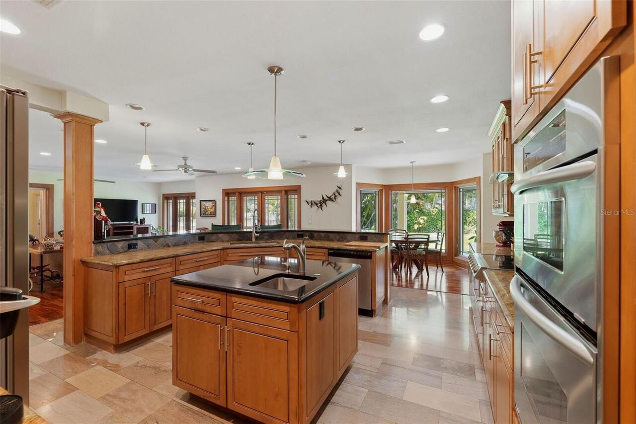 Listing Photo 15