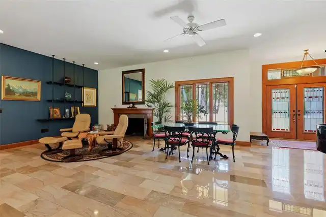 Listing Photo 10