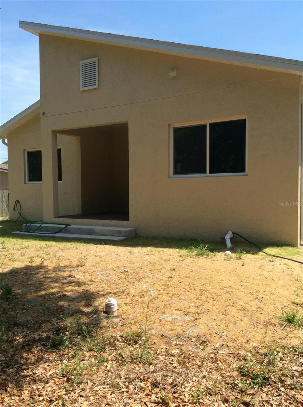 Listing Photo 10