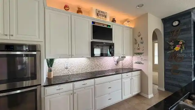 Listing Photo 19