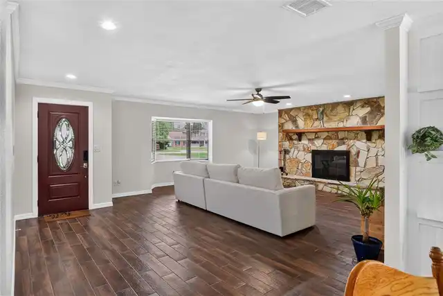 Listing Photo 7