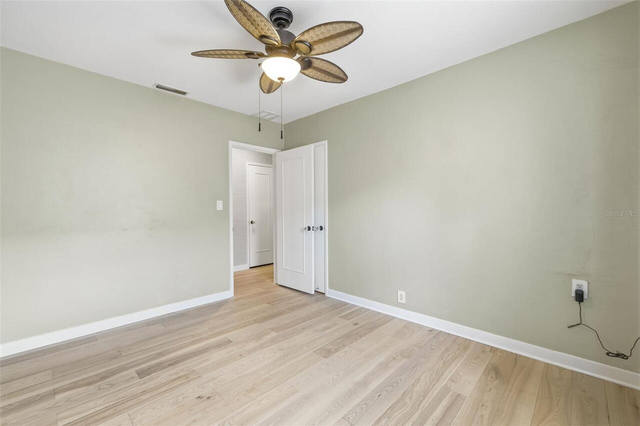 Listing Photo 32