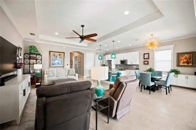 Listing Photo 16