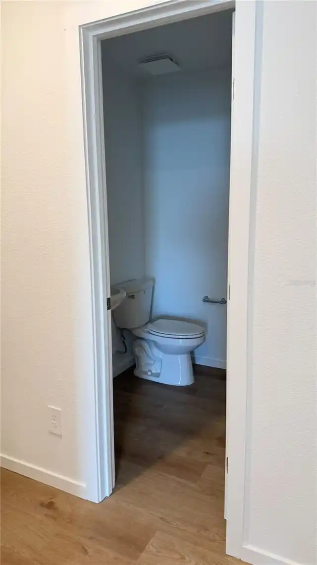 Listing Photo 12