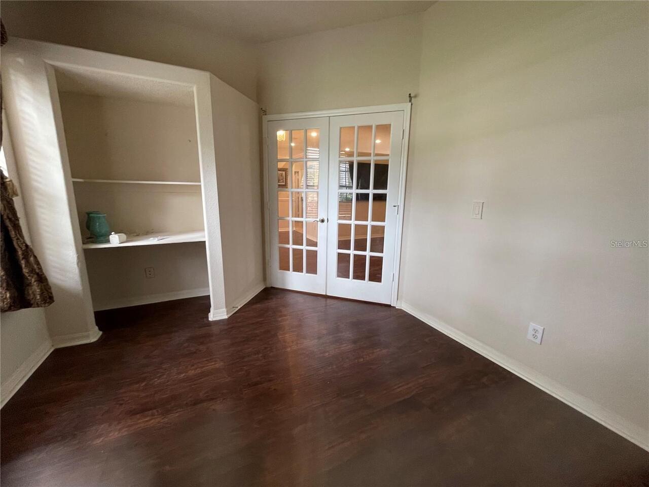 Listing Photo 10