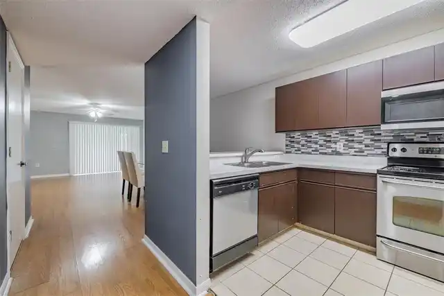 Listing Photo 7