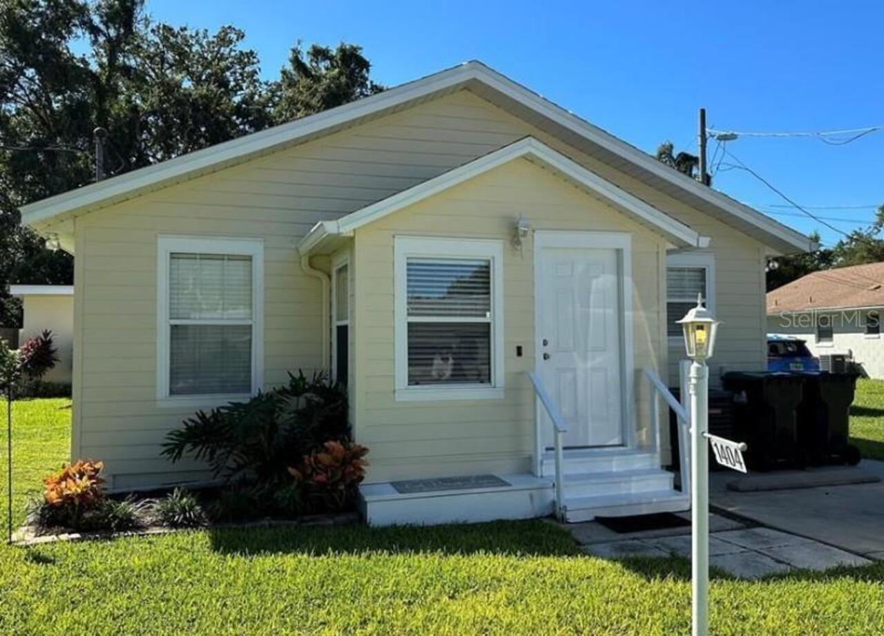 2BR, Residential Lease, 1BA, $1,800
Read More