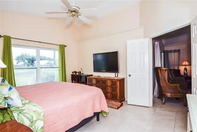 Listing Photo 14