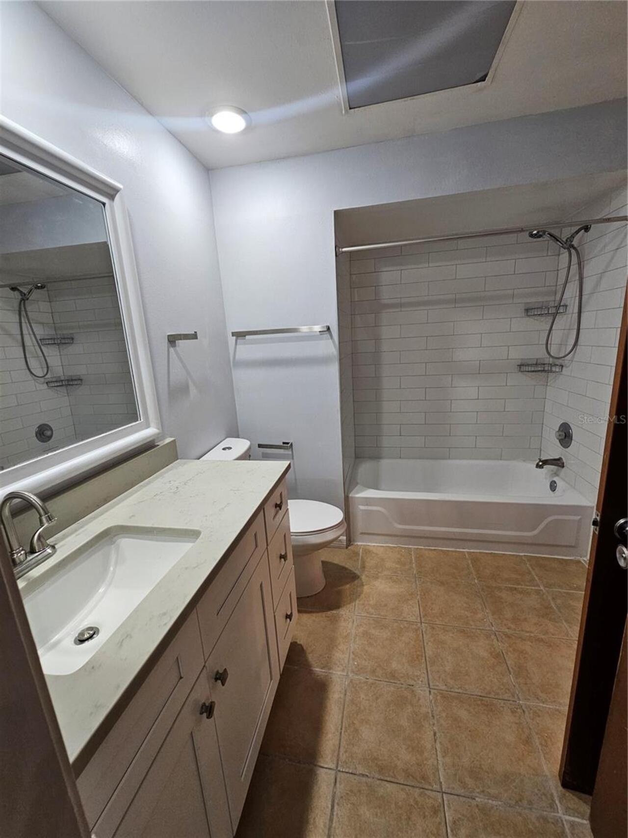 Listing Photo 8