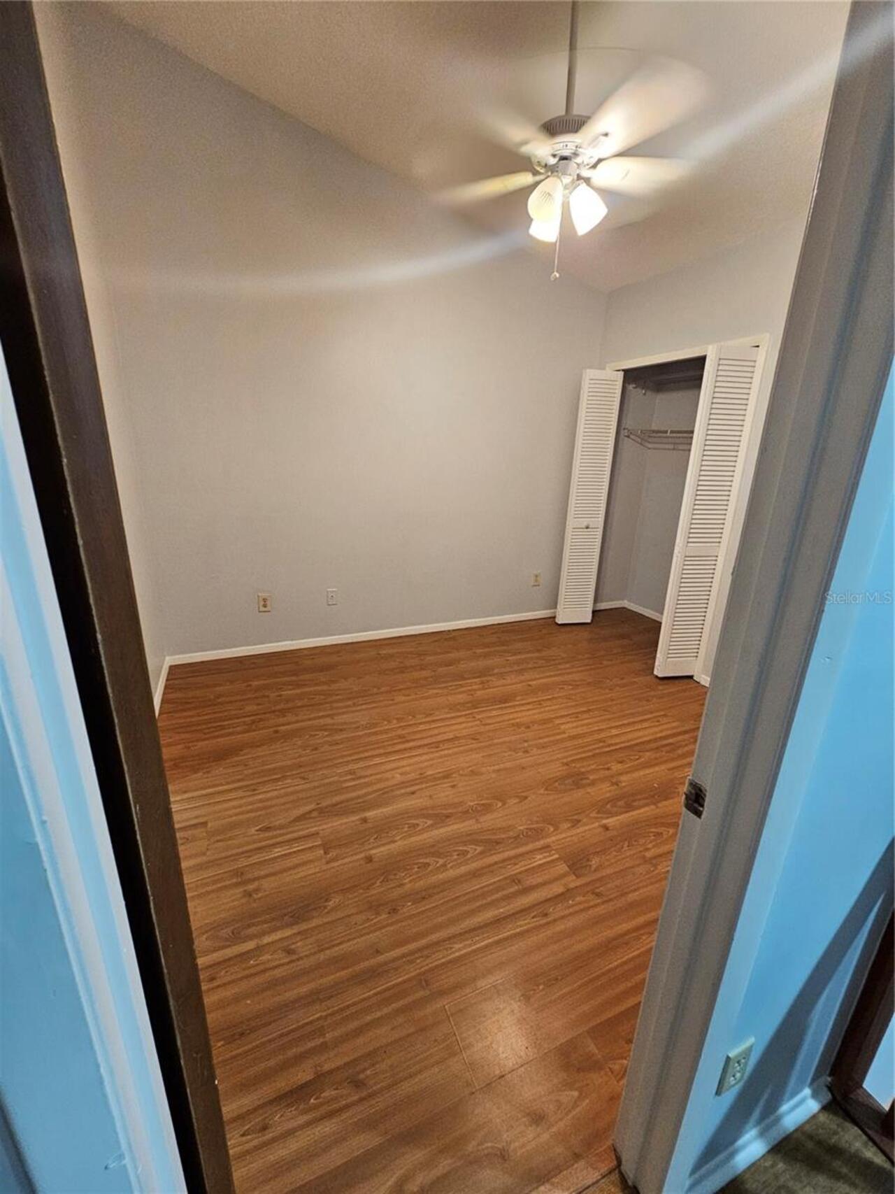 Listing Photo 11