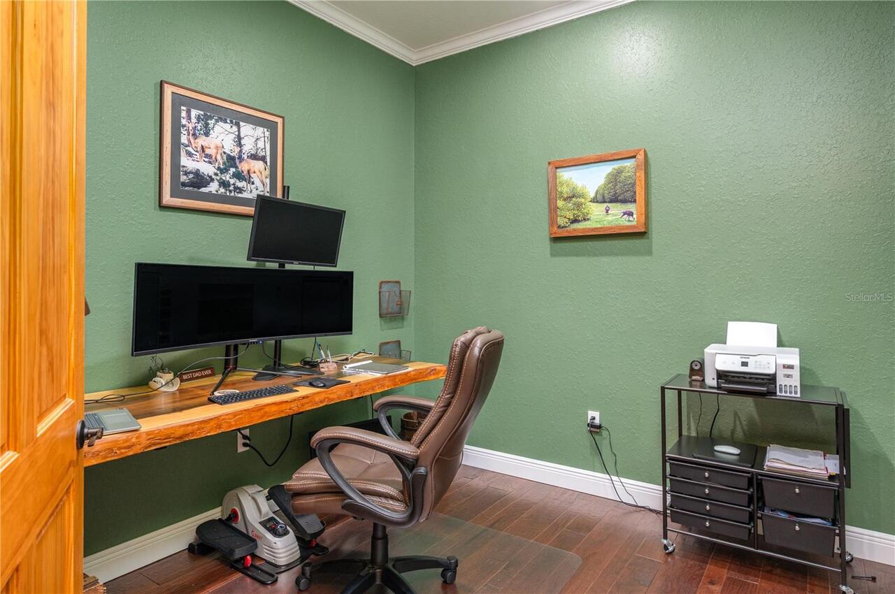 Listing Photo 17