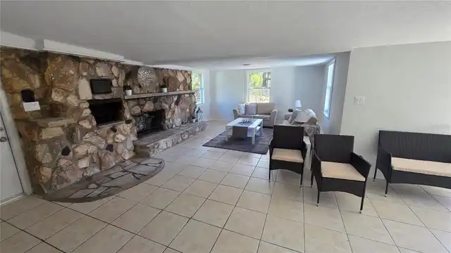 Listing Photo 14