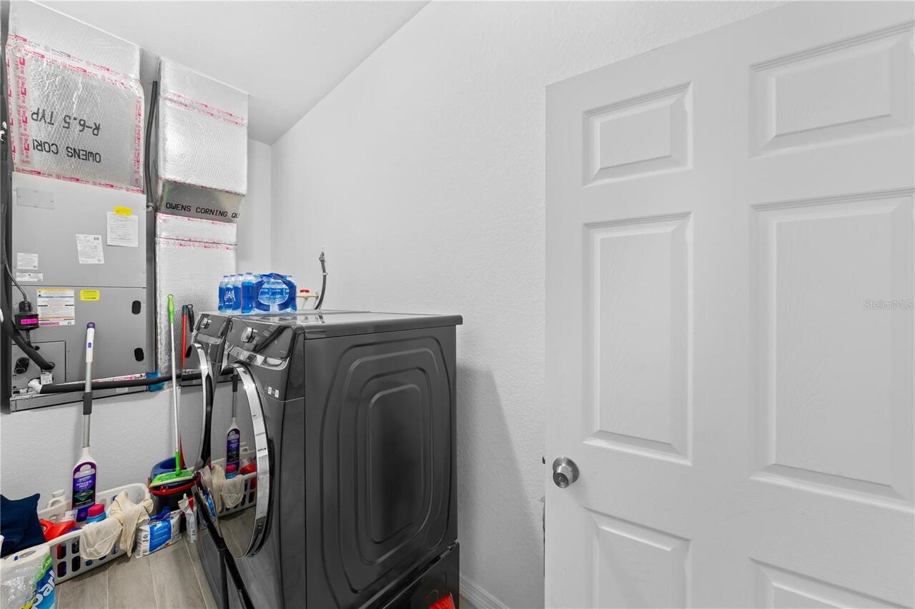 Listing Photo 14