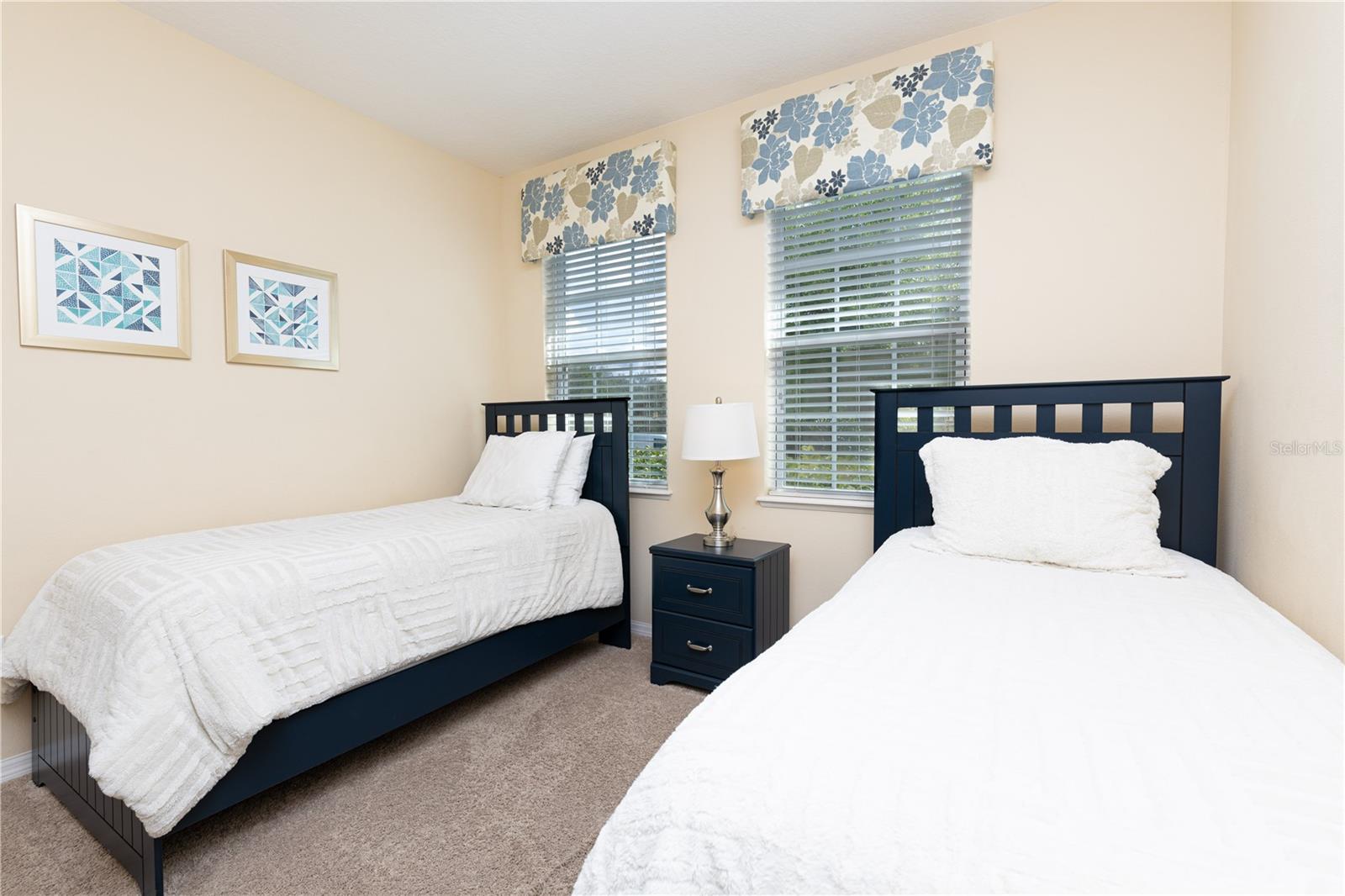 Listing Photo 8