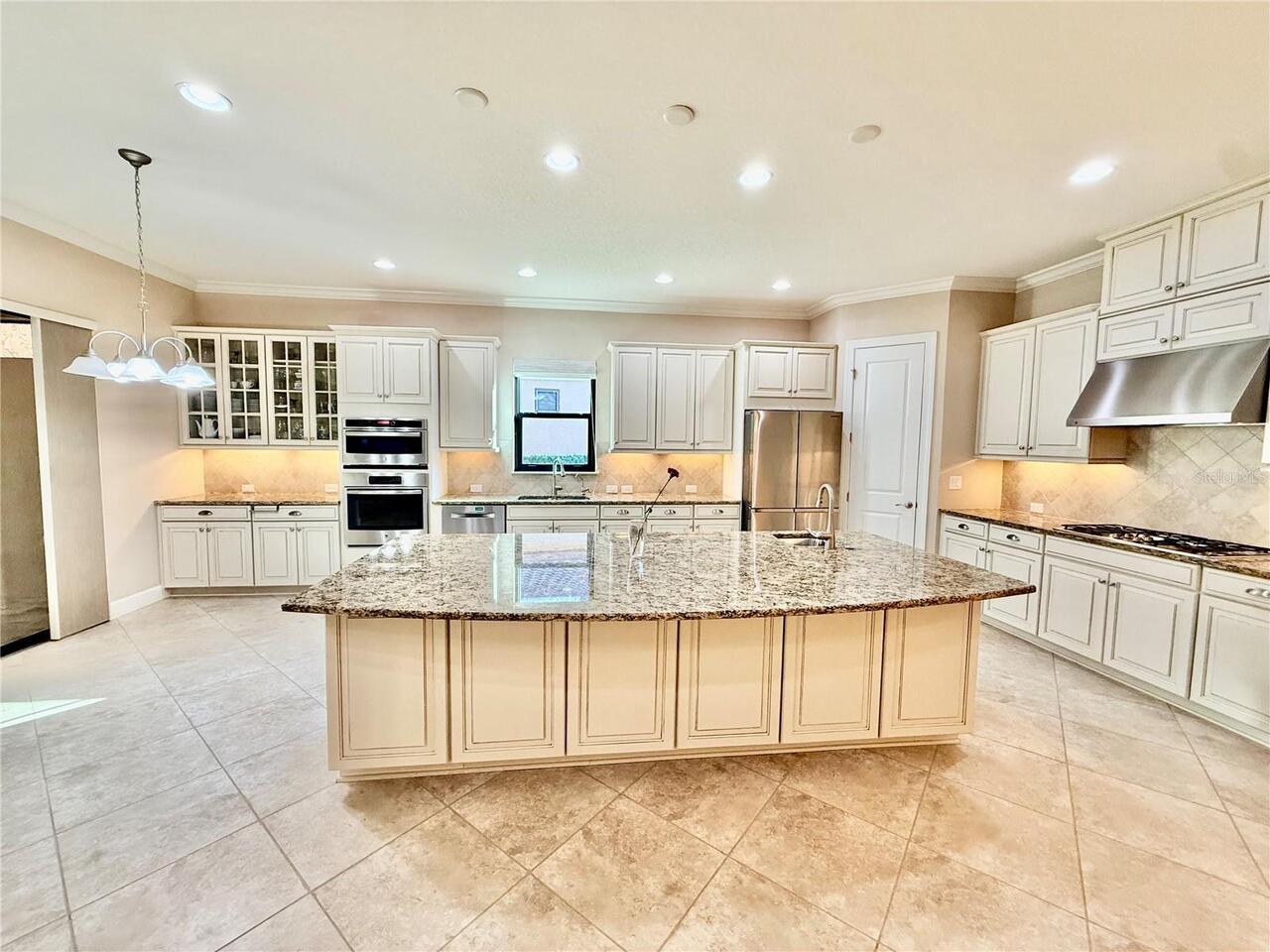 Listing Photo 15