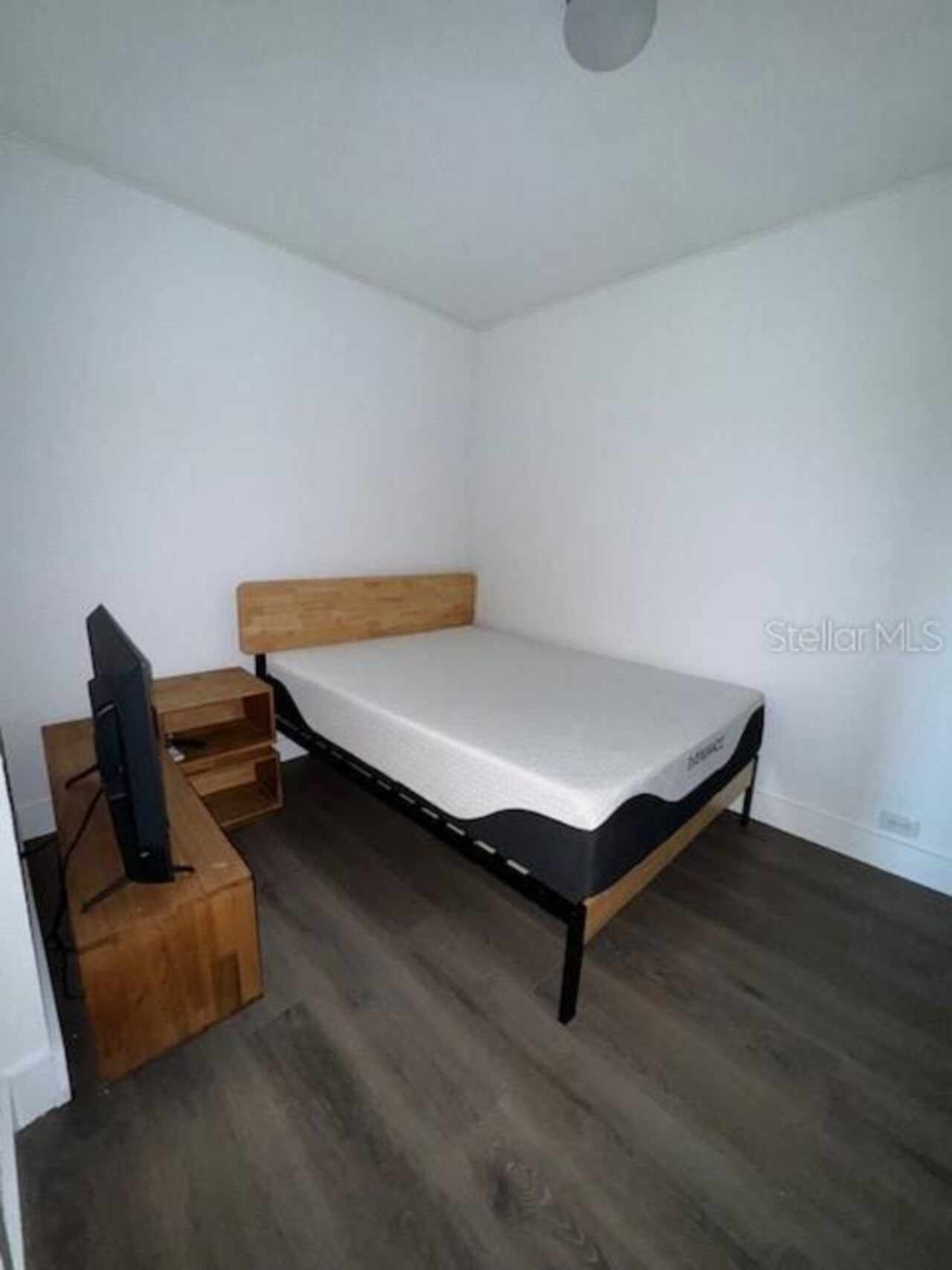 Listing Photo 6