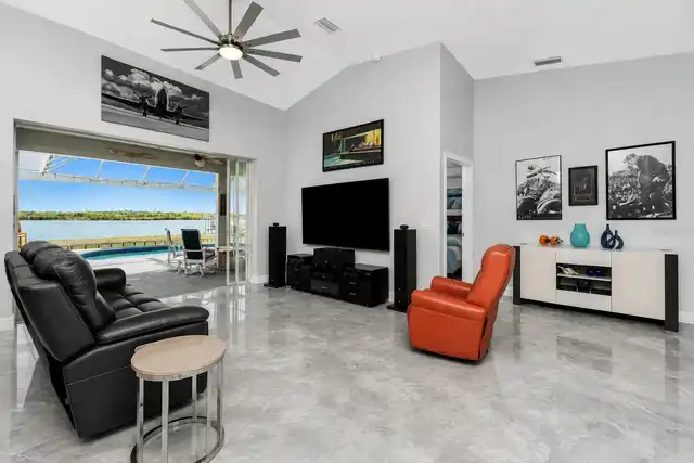 Listing Photo 23