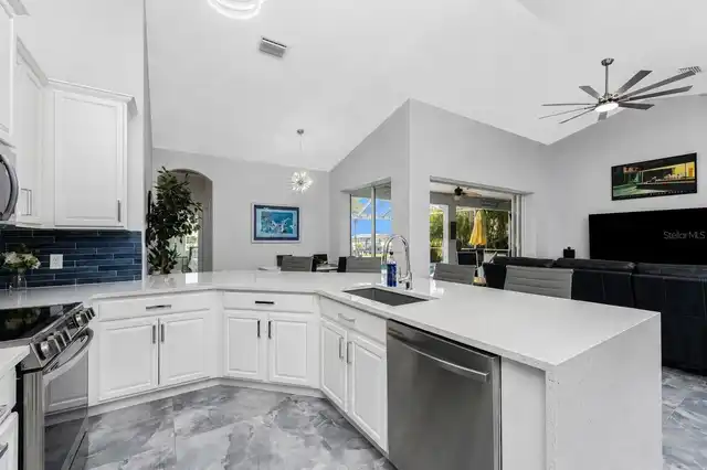 Listing Photo 16