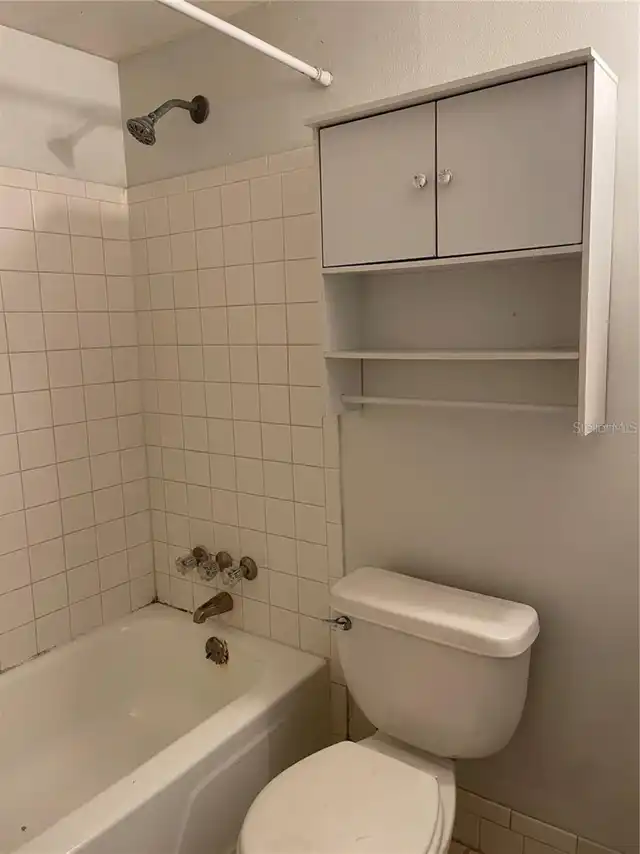 Listing Photo 9