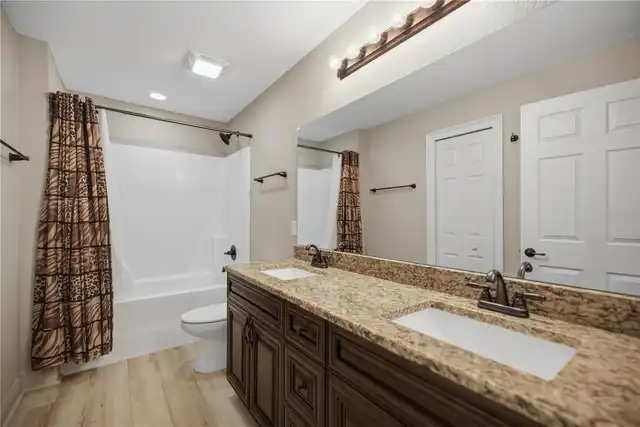 Listing Photo 23