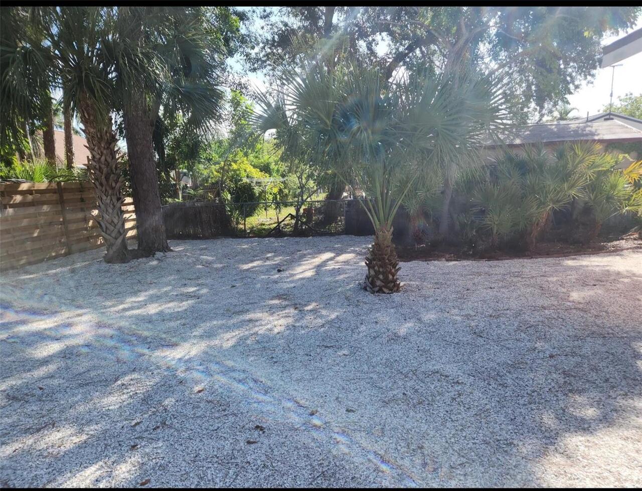 Listing Photo 23