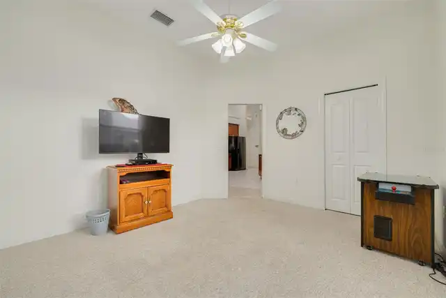 Listing Photo 38