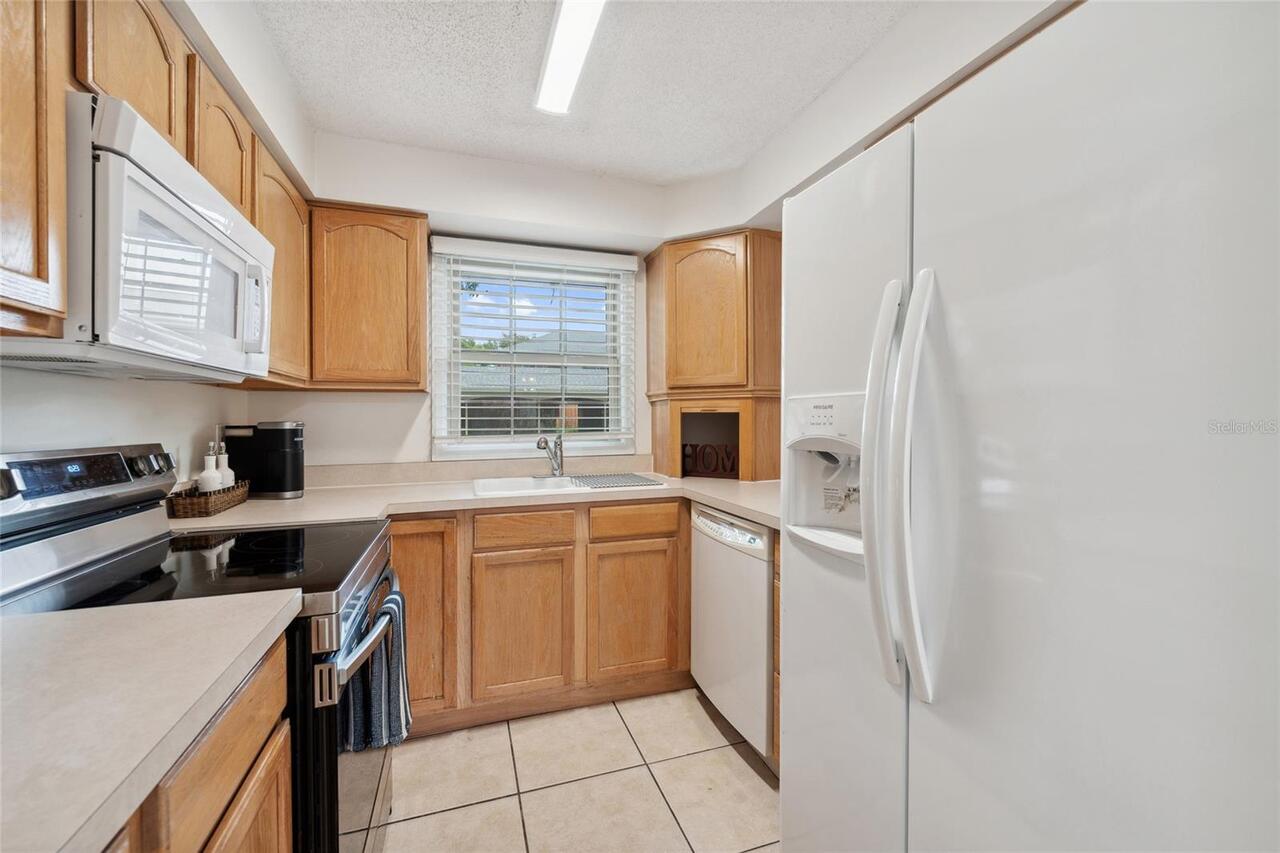 Listing Photo 8