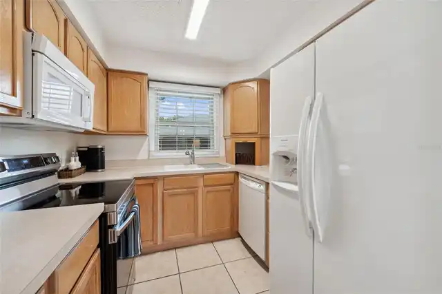 Listing Photo 8