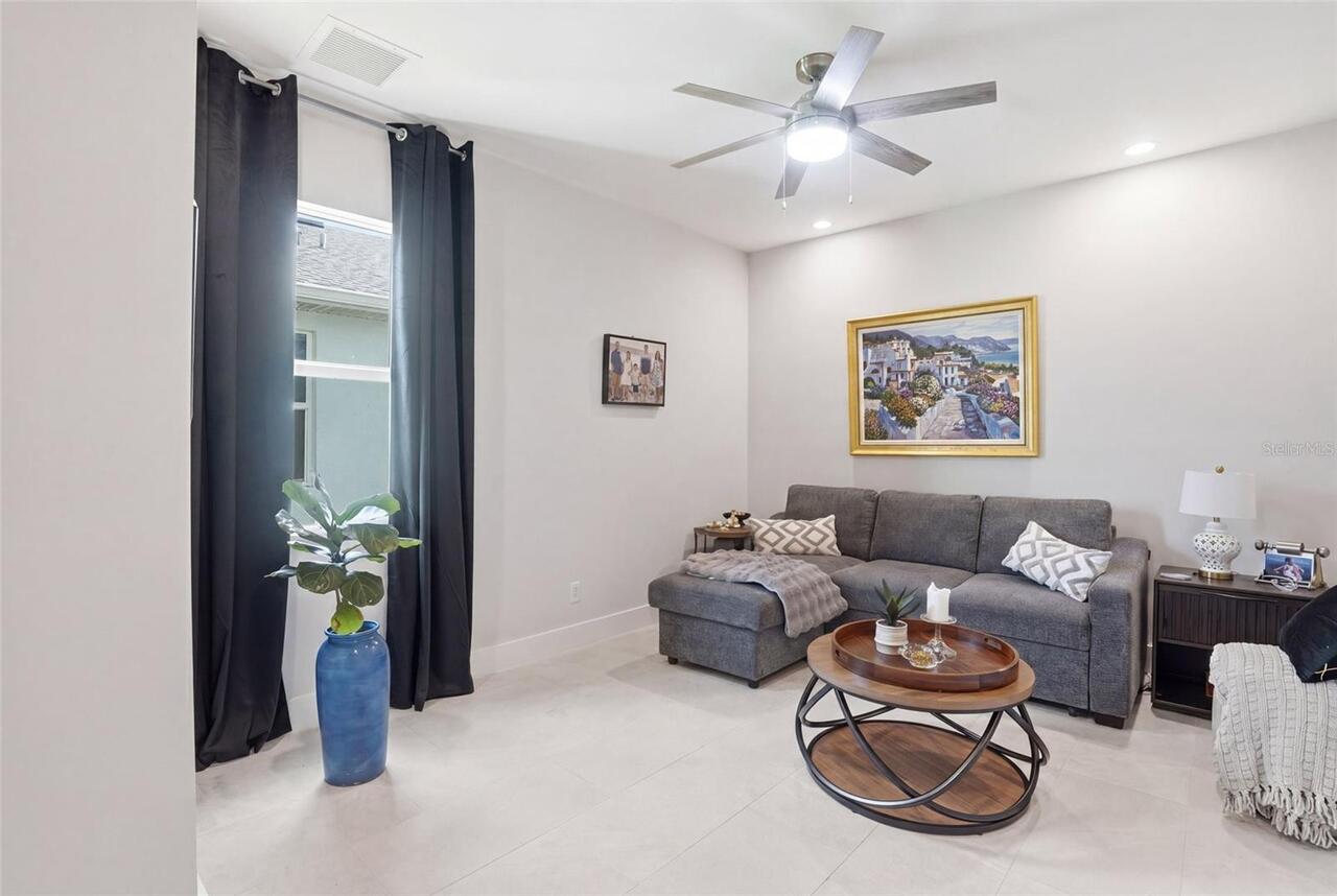 Listing Photo 19