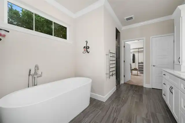 Listing Photo 23