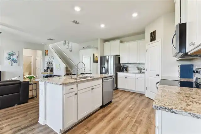 Listing Photo 15
